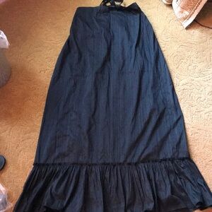BEBE ONE SIZE FIT ALL LONG  SKIRT